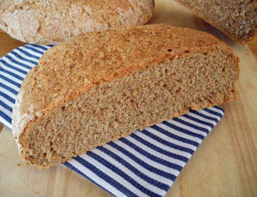 Rezepte -Brot - UrDinkel Sesam Brot - weizenfrei backen