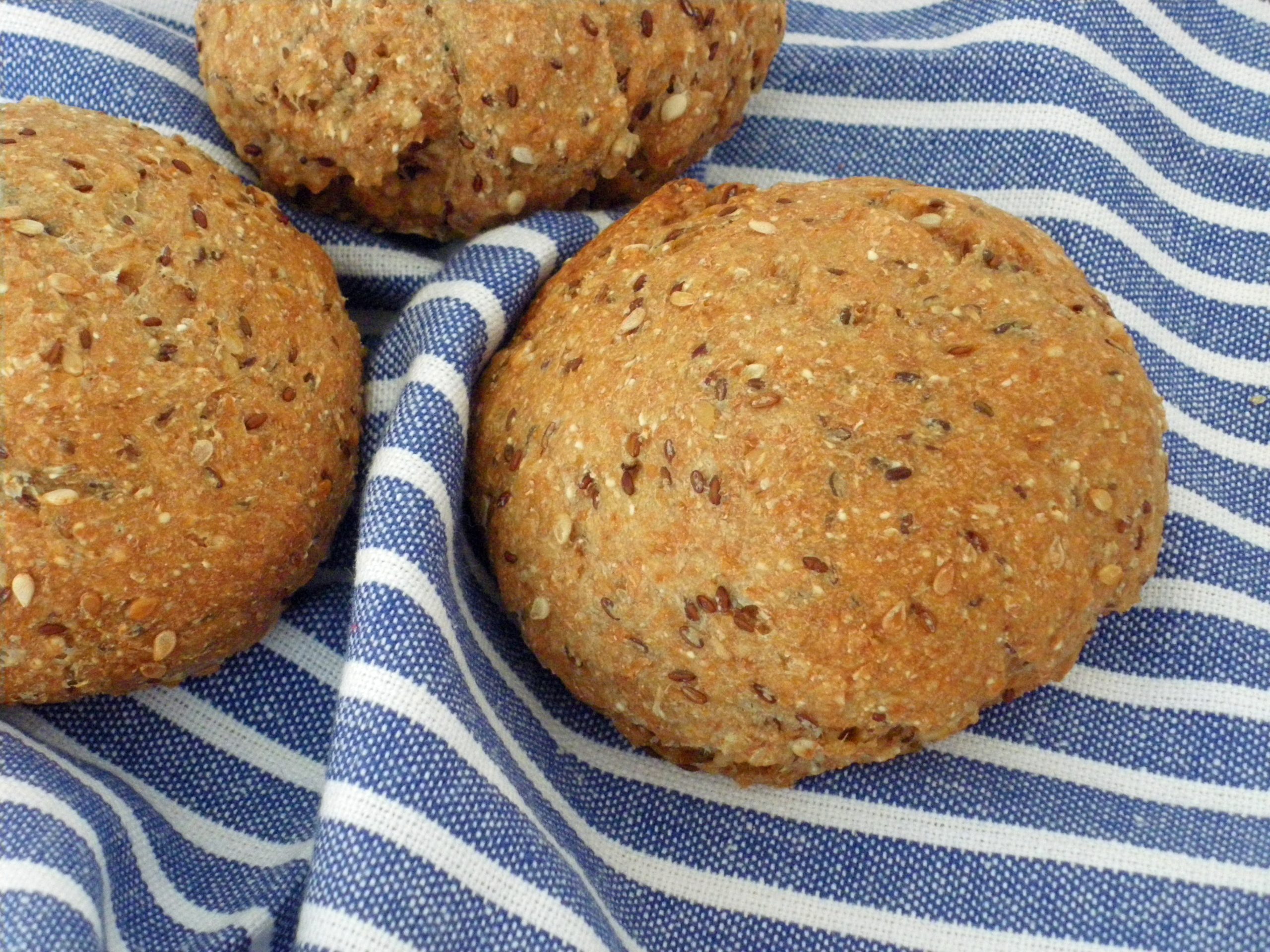 Rezepte - Brötchen - Ur-Dinkel Brötchen mit Flohsamen - weizenfrei & vegan