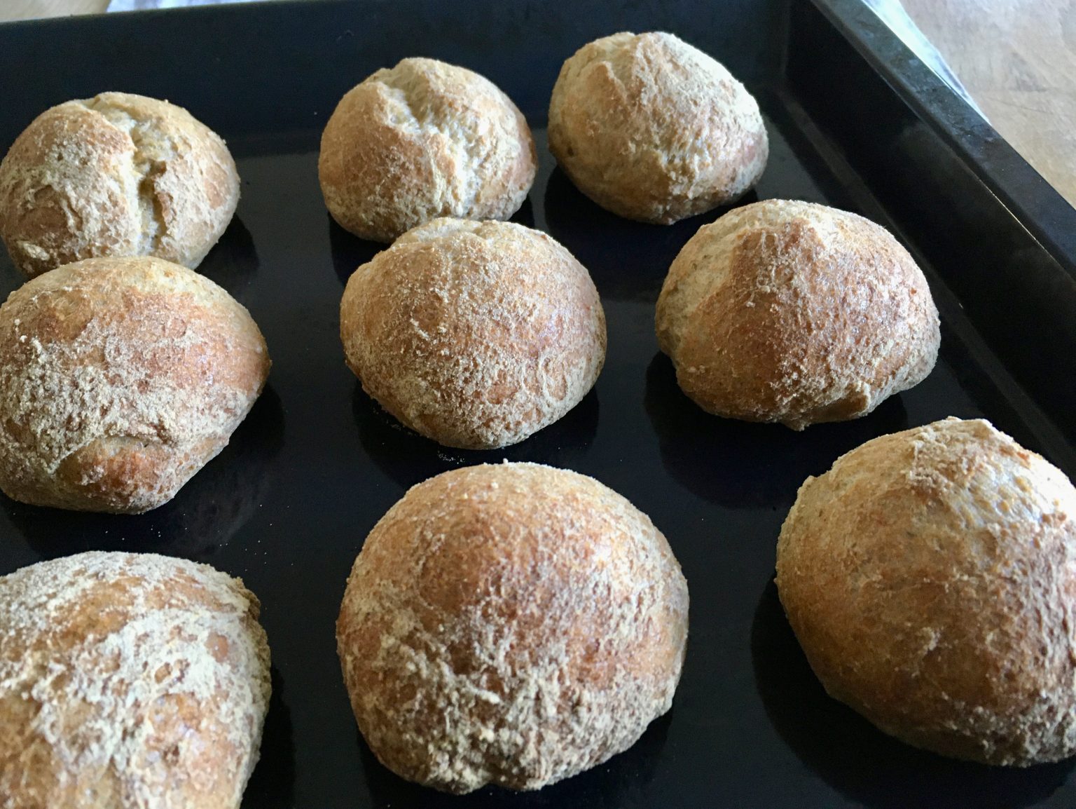 Rezept für glutenfreie Frühstücksbrötchen mit Übernachtgare - glutenfrei vollwertig vegan gesund backen