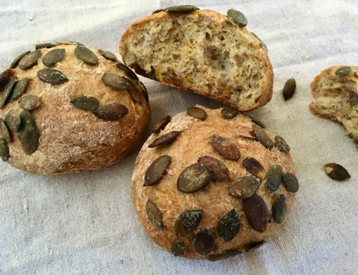 saftige glutenfreie Kürbisbrötchen ohne Stärke